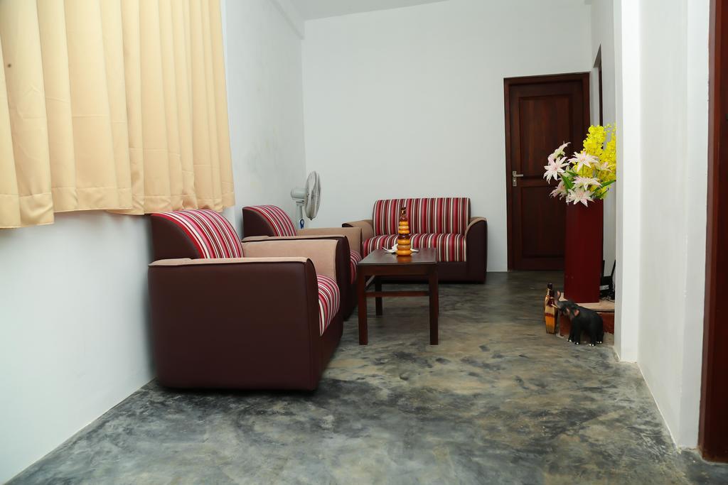 Four Season Guest House Tangalle Εξωτερικό φωτογραφία