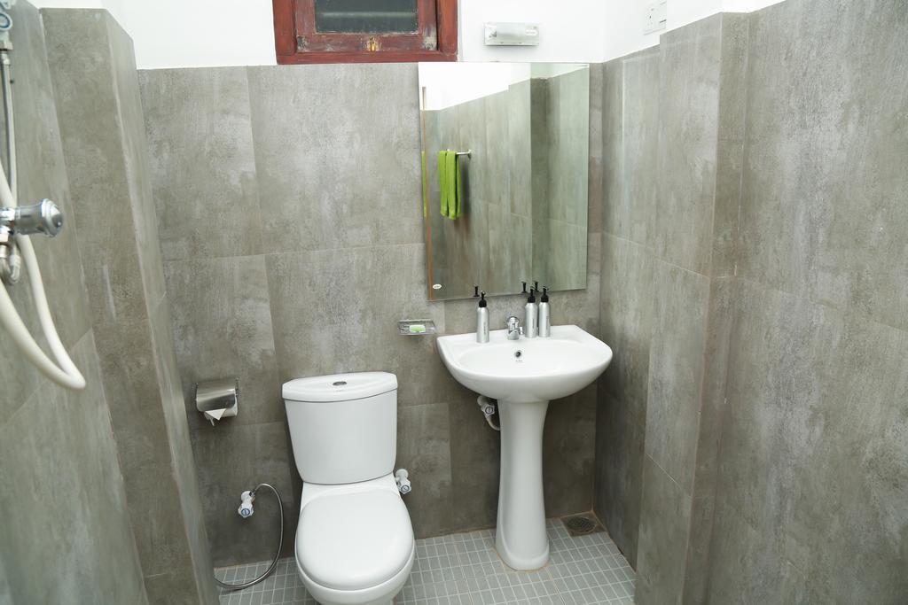 Four Season Guest House Tangalle Εξωτερικό φωτογραφία