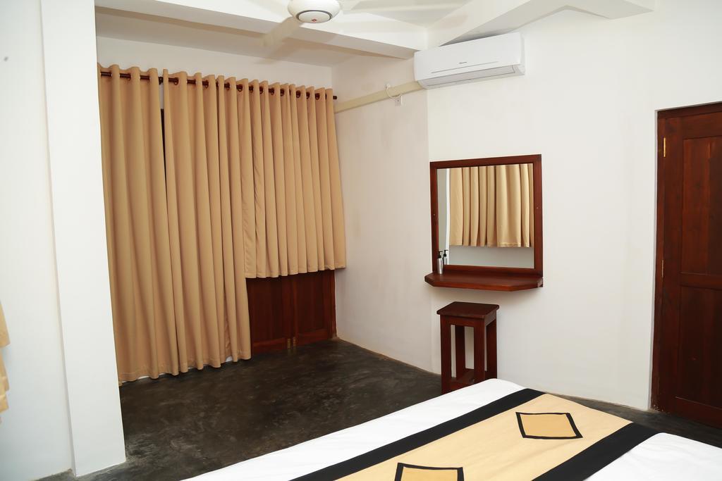 Four Season Guest House Tangalle Εξωτερικό φωτογραφία
