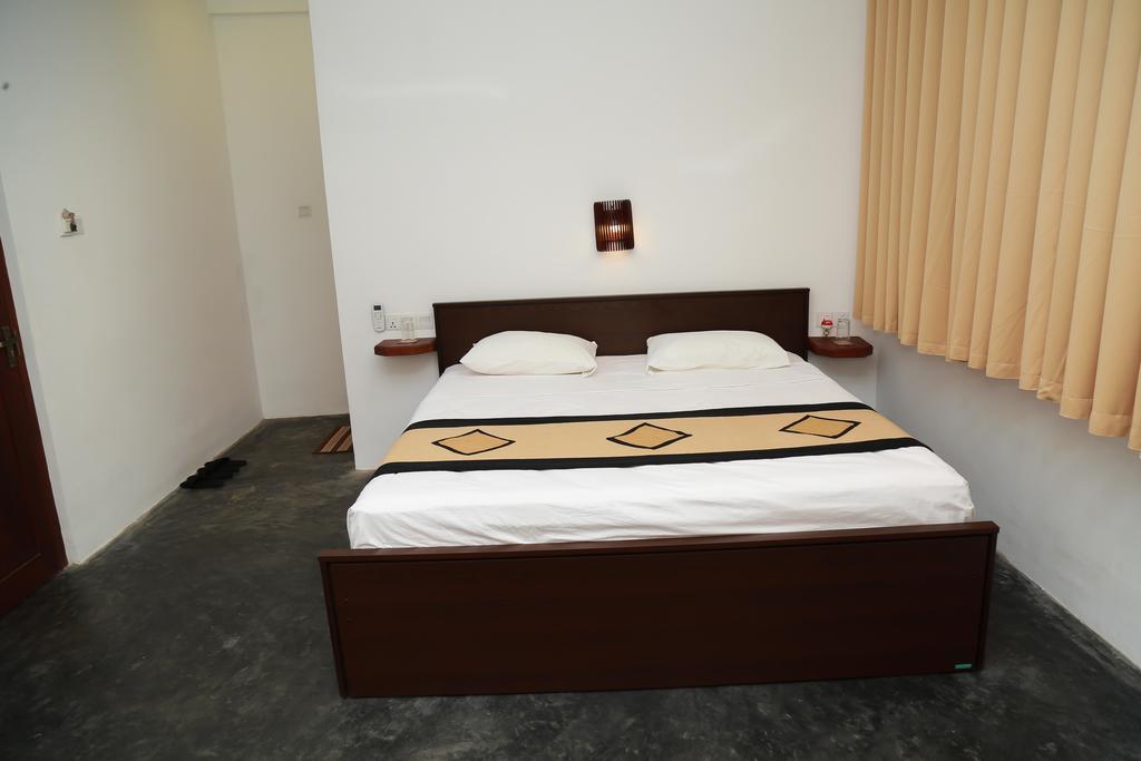 Four Season Guest House Tangalle Εξωτερικό φωτογραφία