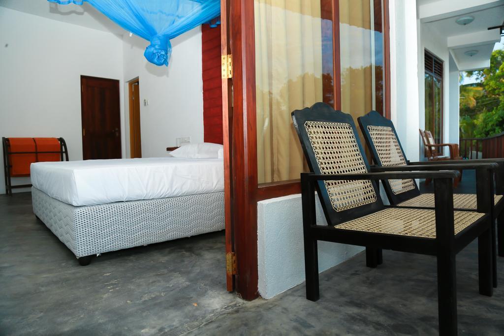 Four Season Guest House Tangalle Εξωτερικό φωτογραφία